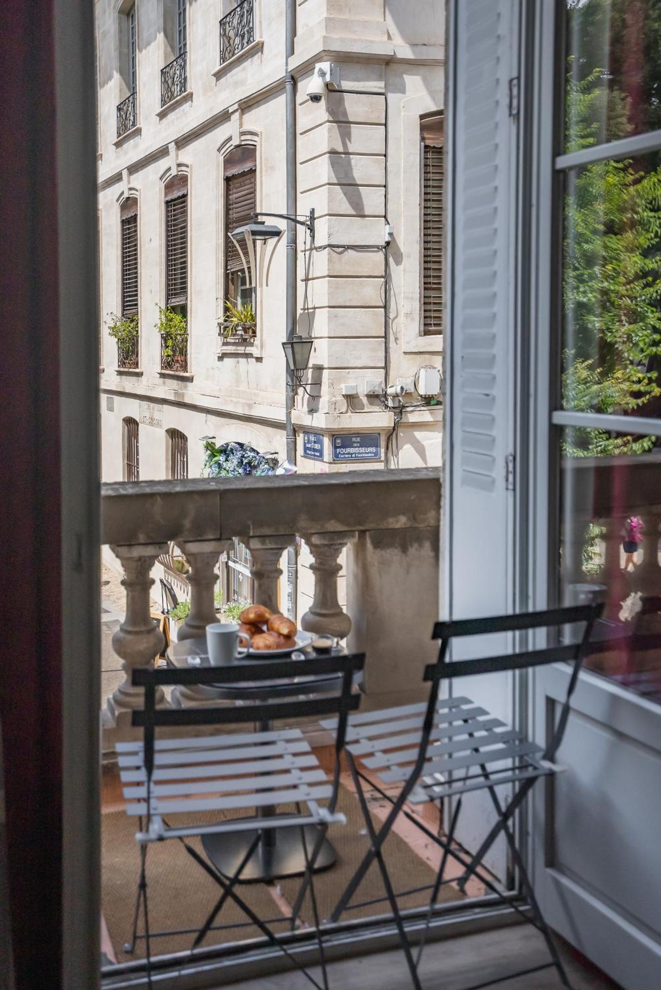 Le Balcon Du Roi Rene Apartamento Avinhão Exterior foto